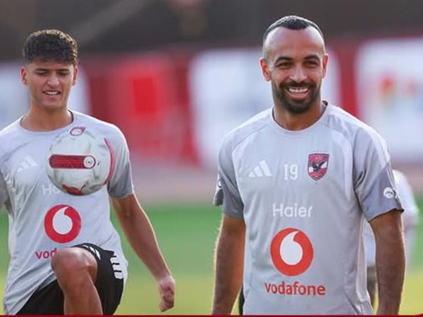 عودة أفشة ومحمد عبدالله للتدريبات الجماعية مع الأهلي