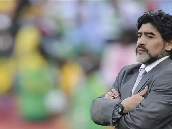 قضية رحيل مارادونا تصل إلى مراحل الحسم