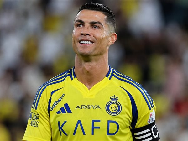 كريستيانو رونالدو يثير الجدل بسبب إنفانتينو