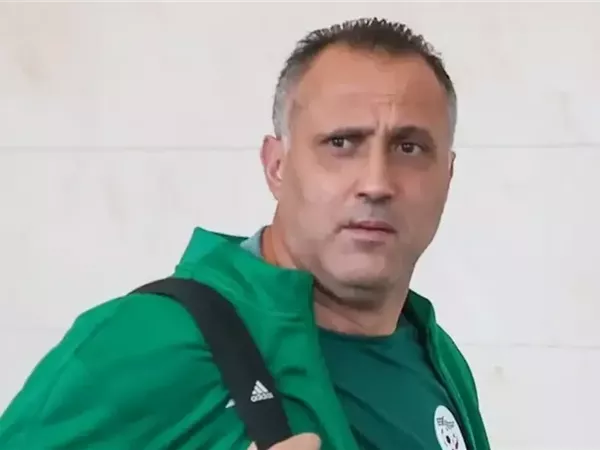 إبراهيم حمداني مديرًا فنيًا لمنتخب الجزائر                                                    