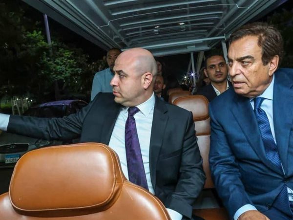 جورج قرداحي يخطف الأنظار في سموحة 