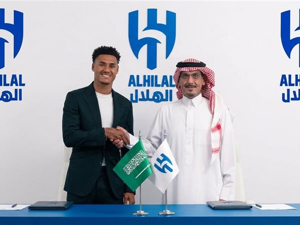 الهلال يعلن التعاقد مع أولي واتكينز لمدة 3 أعوام