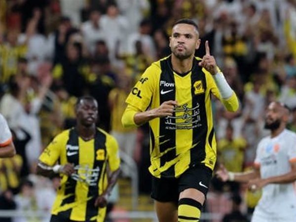 الإتحاد يخطف الفيحاء بثنائية مثيرة