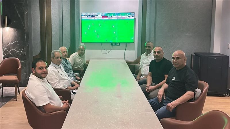 أبوريدة يحتفل بتجديد