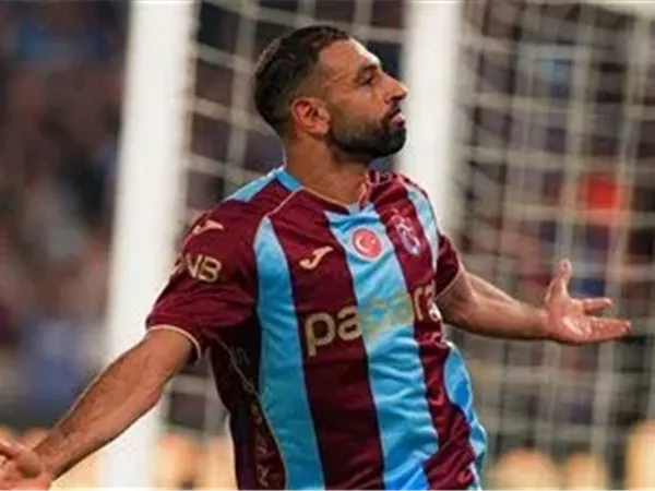 هاتريك صلاح يهز شباك جالطة سراي