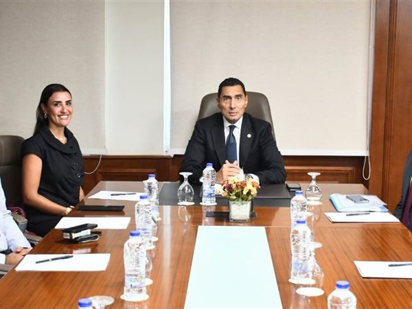 وزير الشباب والرياضة يلتقي رئيس  الاتحاد المصري  للاسكواش