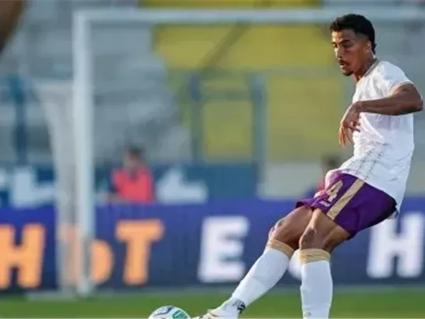 خاص.. مدرب محمد صلاح يتواصل مع حسام عبد المجيد للانتقال الى طرابزون سبور