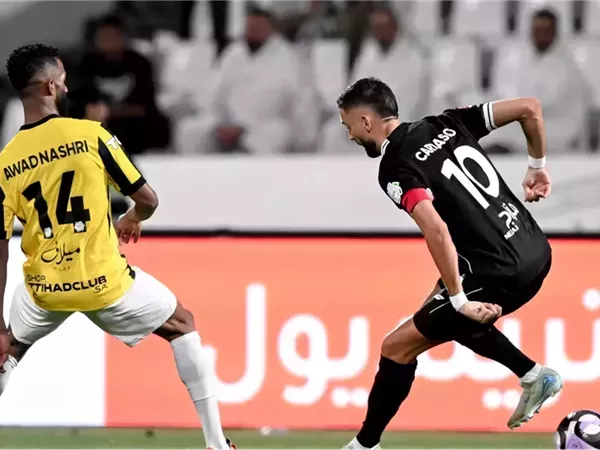 في دوري روشن .. الشباب السعودي يتحرك لإقالة ليتش