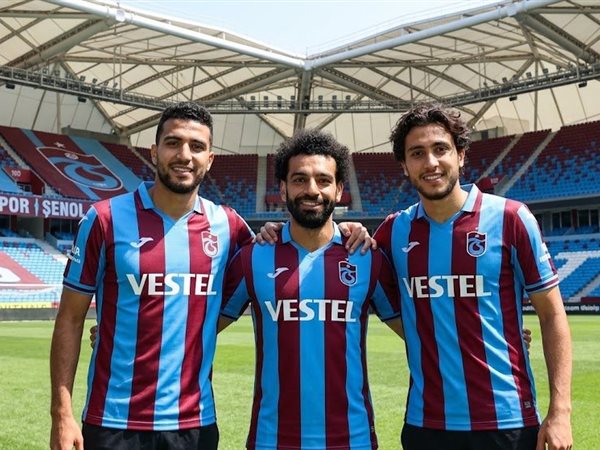 هل يجتمع ثلاثي منتخب مصر في طرابزون سبور التركي ؟