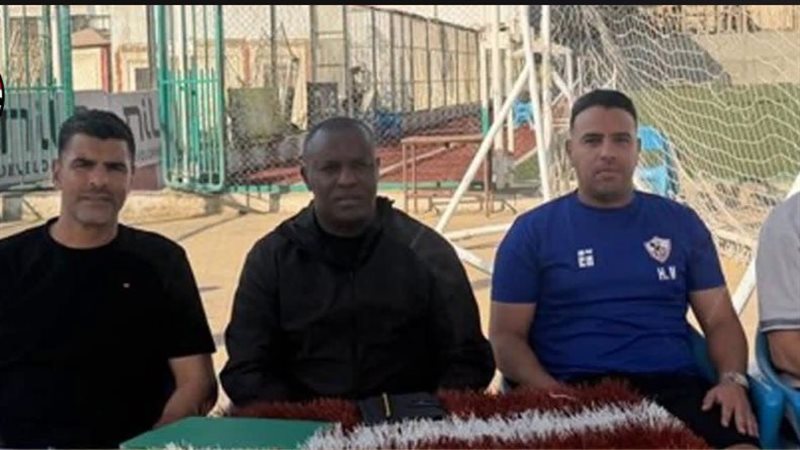 عبد الستار صبري 
