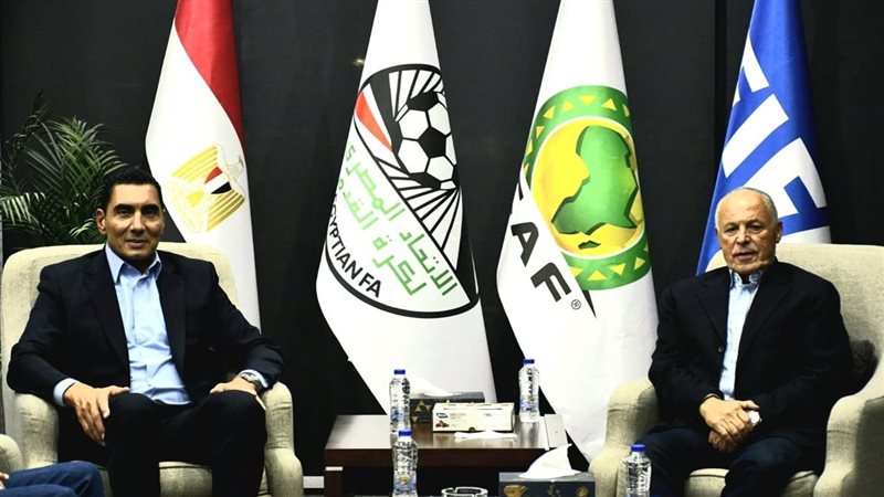 وزير الشباب والرياضة، ورئيس إتحاد الكرة المصري