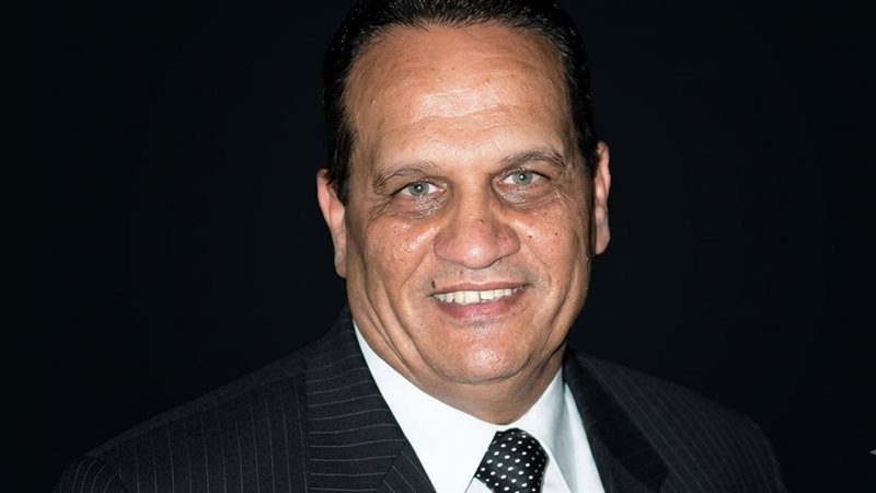 أحمد ناصر 