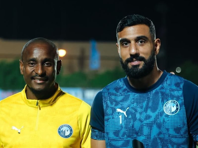 احمد الشناوي وموكوينا 