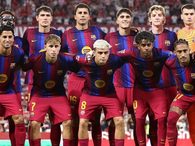 فريق برشلونة 