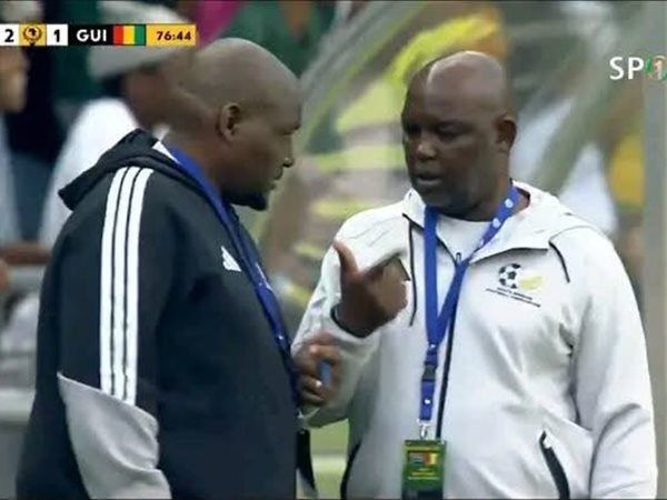 موسيماني يقود جنوب إفريقيا لإنتصار هام على غينيا بثنائية