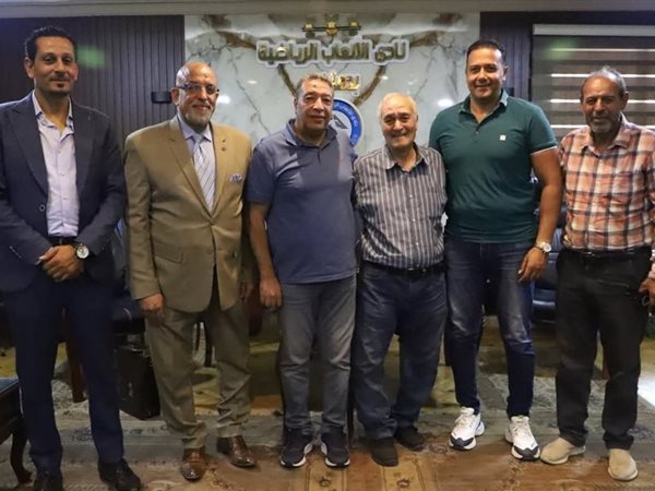 صفاء رجب يقدم التهنة لمجلس إدارة نادى دمنهور الجديد