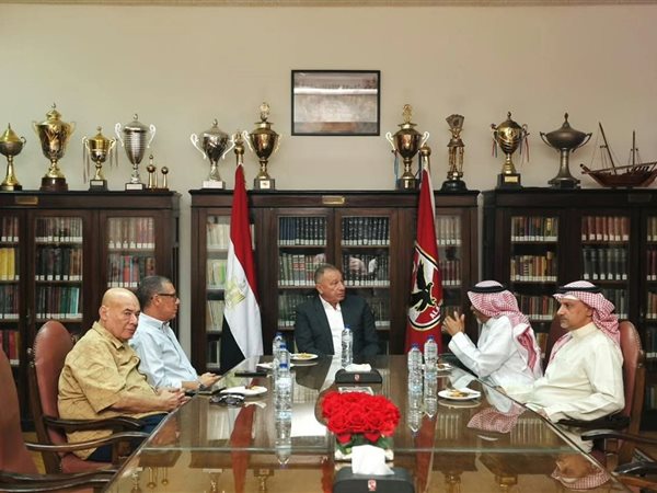 الخطيب يستقبل وفد الإتحاد العربي للكرة الطائرة