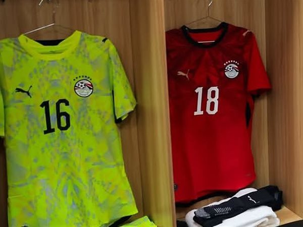 خاص : شوبير يصالح الشناوي على طريقته في منتخب مصر 