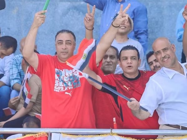 صورة : جماهير مصر تزين مدرجات ملعب جنوب السودان 
