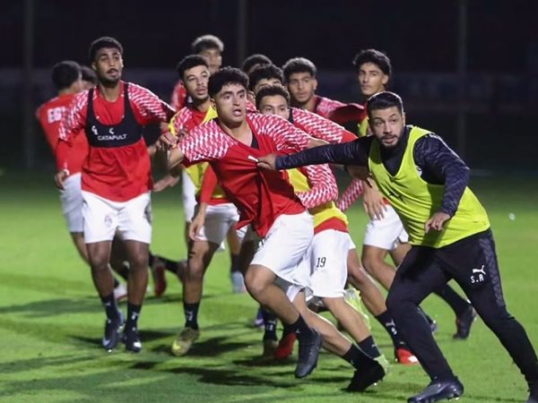 البروفة الأخيرة لمنتخب الشباب قبل مواجهة تونس غدا