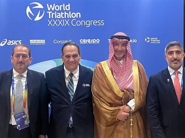 أحمد ناصر يشارك في الجمعية العمومية للإتحاد الدولي للترايثلون بإسبانيا