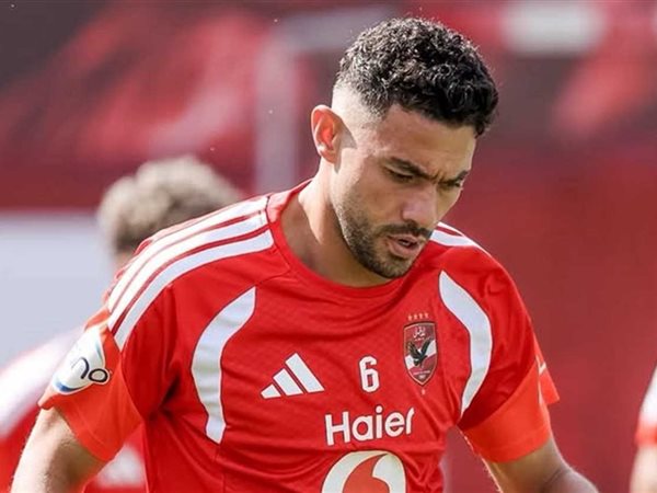 خاص .. نجم دفاع الأهلي على رادار نادي عربي في  إنتقالات يناير