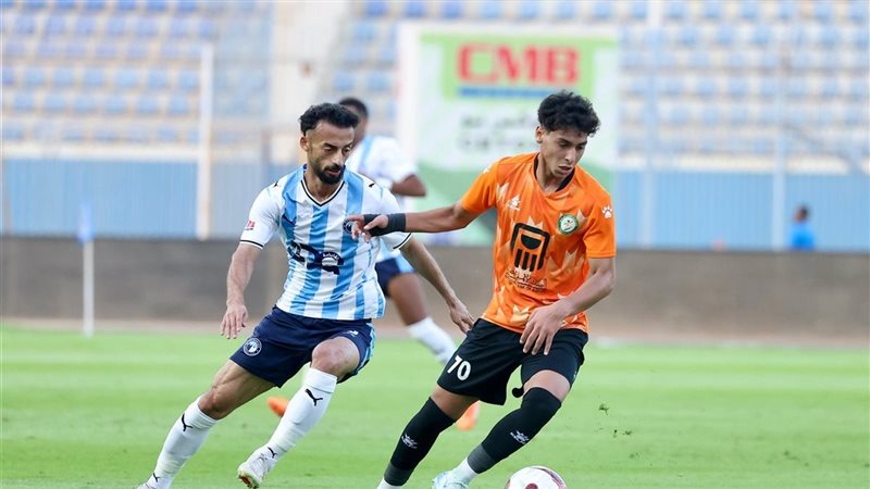 محمد رضا لاعب البنك
