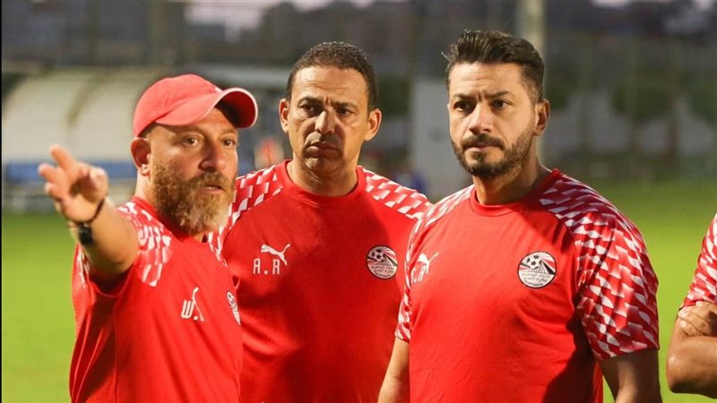 الجهاز الفني لمنتخب