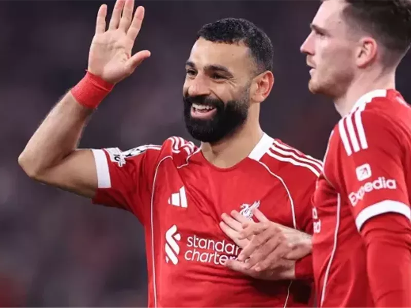 محمد صلاح وروبرتسون 