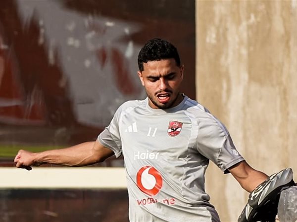 الديبيس يبدأ العلاج الطبيعي في الأهلي