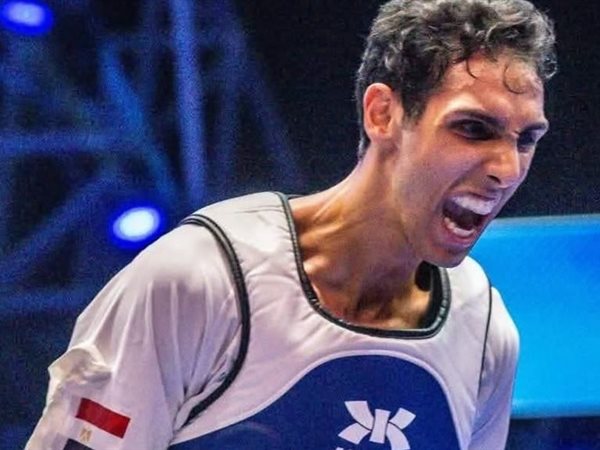 وزير الشباب يهنئ سيف عيسى ببرونزية بطولة الجائزة الكبرى للتايكوندو