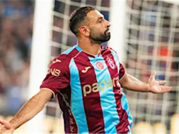 محمد صلاح يواصل التألق ويقود طرابزون سبور للمركز الثالث بالدوري التركي