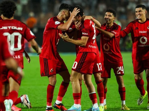 الأهلي يستأنف تدريباته إستعدادا لمواجهة كيتارا الأوغندي