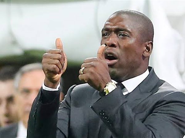 سيدورف يعود للتدريب من بوابة كورينثيانز لإنقاذه من الهبوط