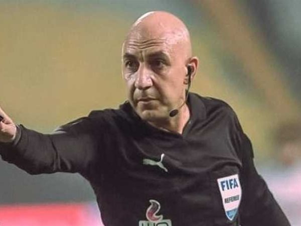محمد عادل: الزمالك يستحق ضربة جزاء أمام الأهلي لصالح شيكو بانزا