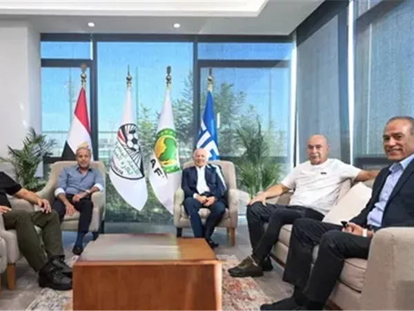 التوأم حسن واتحاد الكرة 