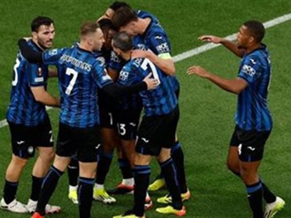 أتالانتا يضرب فينيزيا بثلاثية في الدوري الإيطالي