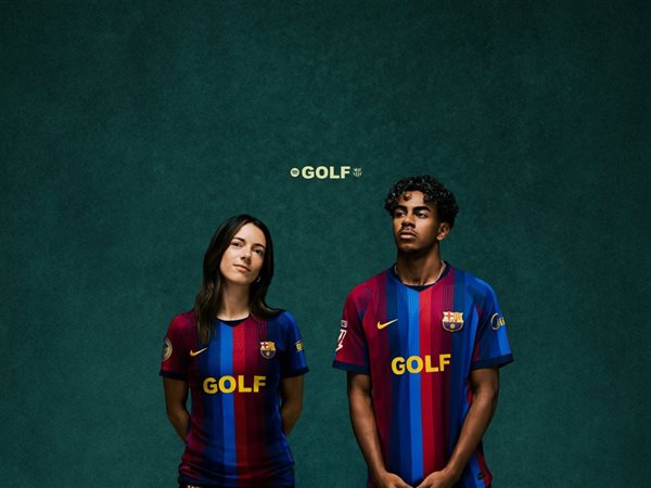 برشلونة يفاجئ جماهيره بقميص إستثنائي قبل الكلاسيكو