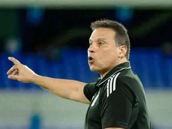 حسام البدري يكشف حقيقة مفاوضات الأهلي وصفقات أهلي طرابلس