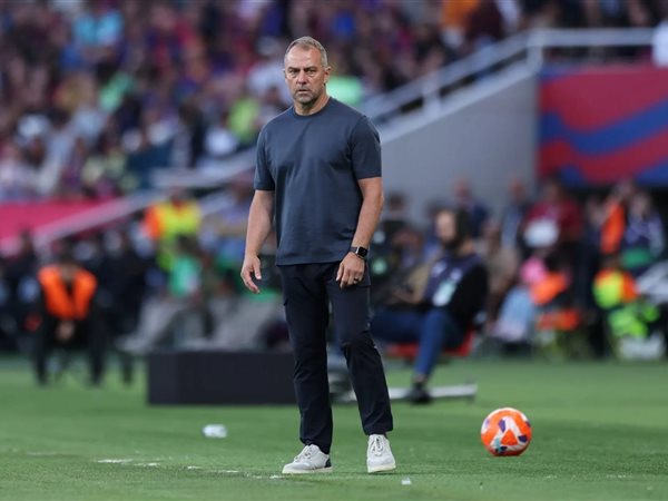 فليك على أعتاب الفوز المئوي مع برشلونة أمام ريال مدريد