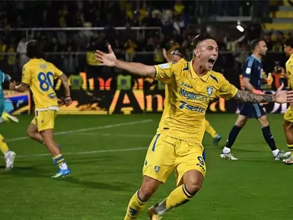 مهرجان أهداف مجنون.. أتالانتا وفروزينوني يتعادلان 4-4 في الدوري الإيطالي