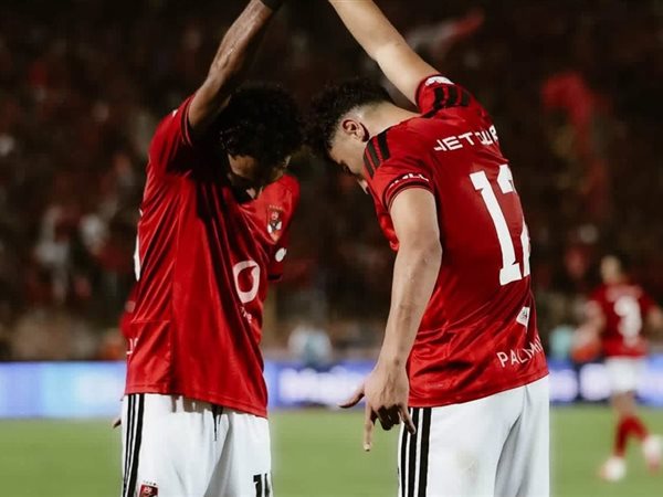 حسين الشحات يسجل الهدف الثالث للأهلي والثاني له أمام كيتارا