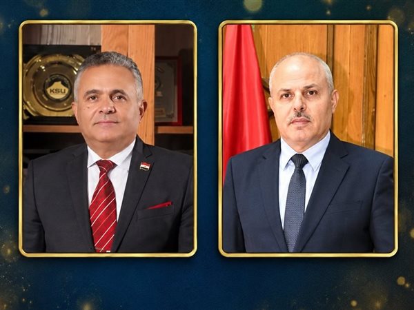 بعد تجديد الثقة .. رئيس جامعة السويس يشيد بإنجازات «مندور» الأكاديمية والرياضية