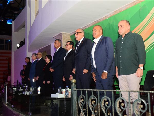 محافظ جنوب سيناء يفتتح بطولة العالم للجامعات للسباحة بالزعانف 2026 بشرم الشيخ