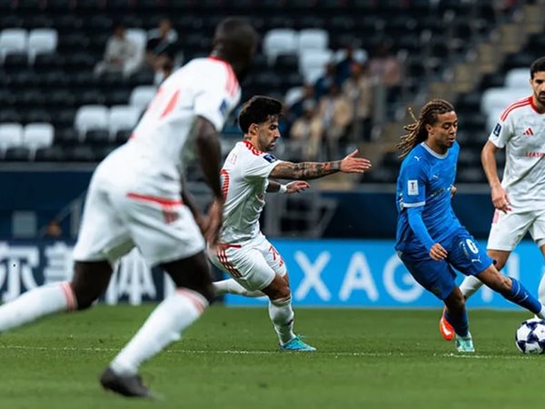 التعادل الإيجابي 1_1 يحسم نتيجة الشوط الأول بين الشمال القدرة والهلال السعودى بدوري أبطال آسيا للنخبة