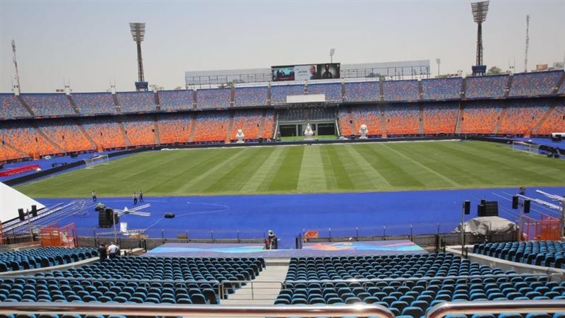 الملعب