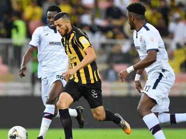 الإتحاد السعودى يتعثر أمام أبها ويفقد نقطتين ثمينتين في سباق دوري روشن